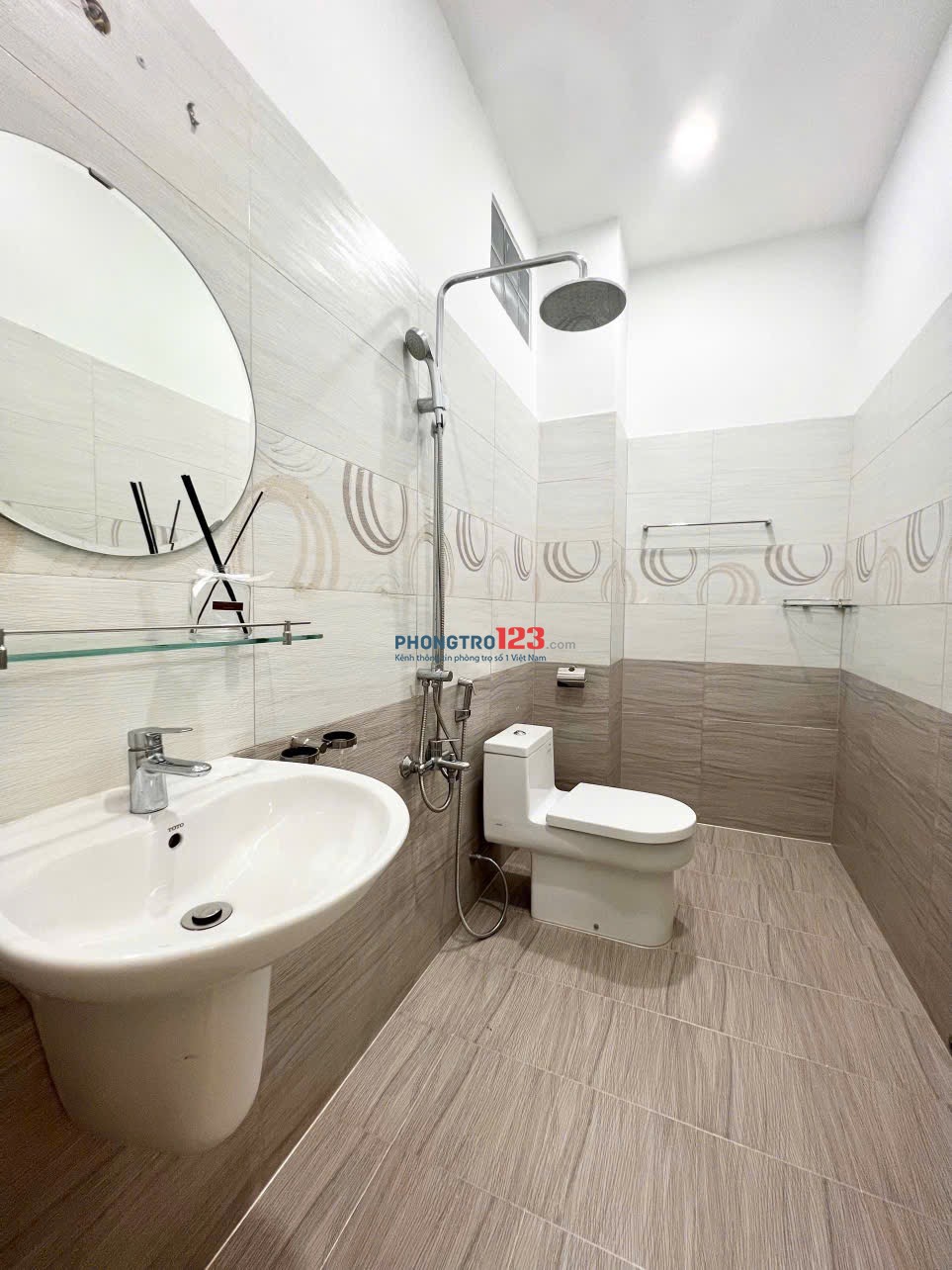 CHO THUÊ CĂN HỘ FULL NỘI THẤT CỬA SỔ TRỜI LỚN NẰM NGAY TRUNG TÂM PHÚ NHUẬN GẦN NGÃ TƯ PHÚ NHUẬN