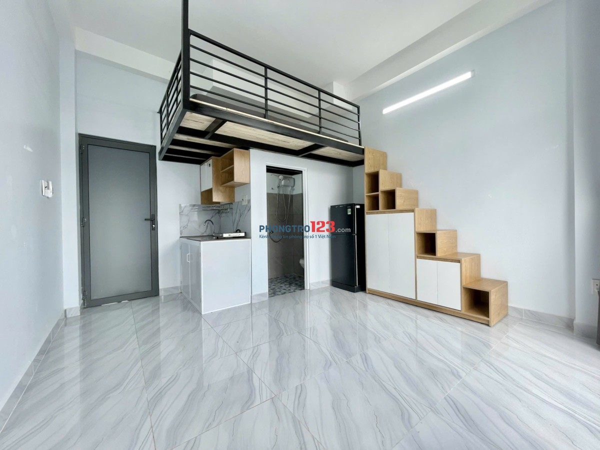 Cho thuê phòng trọ có gác ban công cửa sổ siêu to 40m2 ngay Thoại Ngọc Hầu