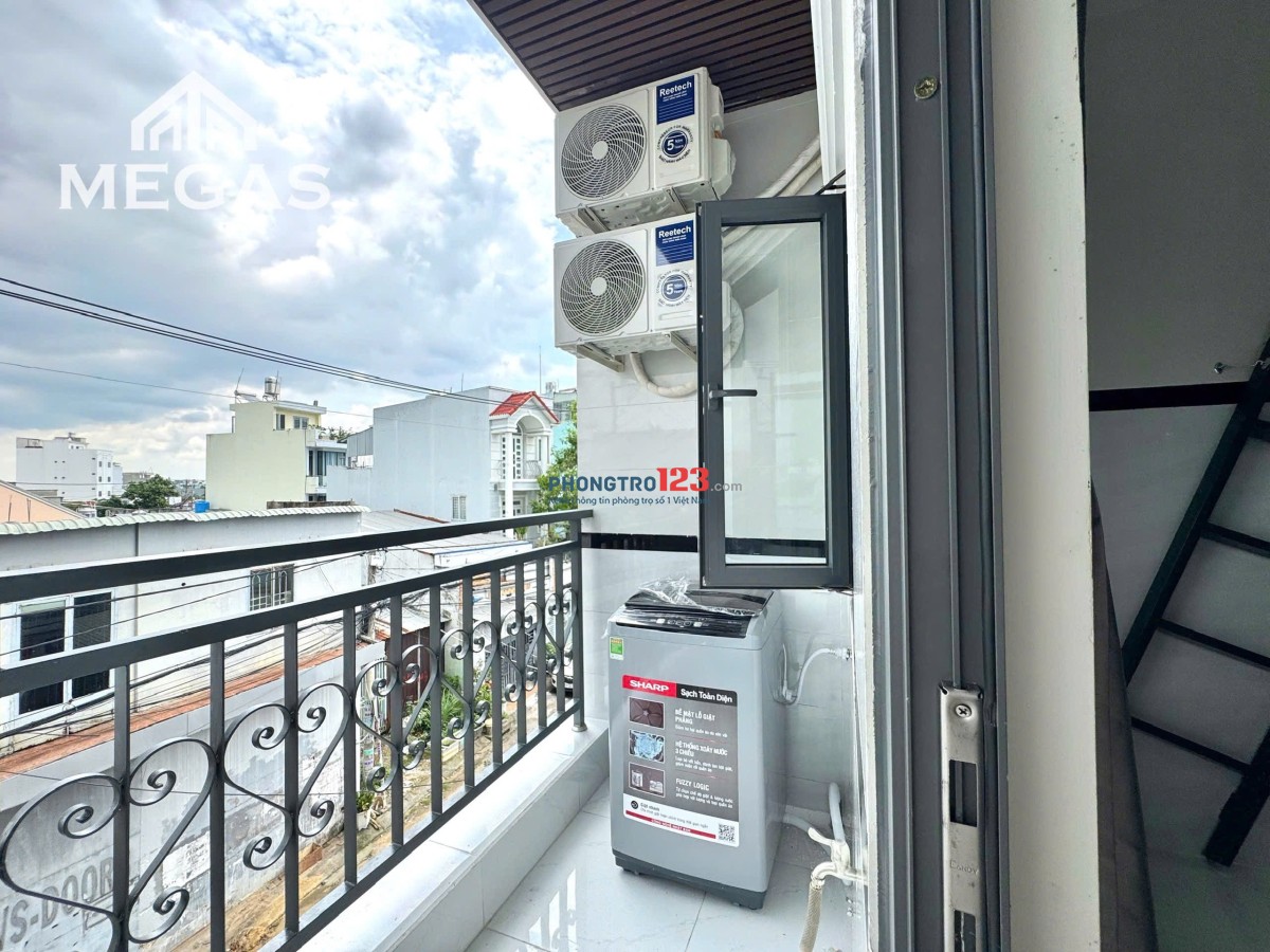 Mới xây chưa qua sử dụng ngay Tô Ký - full nt như hình ban công lớn