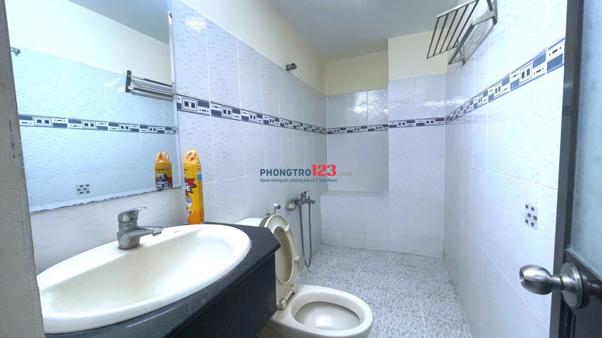 Chính chủ cho thuê phòng đủ nội thất như hình ngay trung tâm quận 10 sát quận 1 giá 4 tr