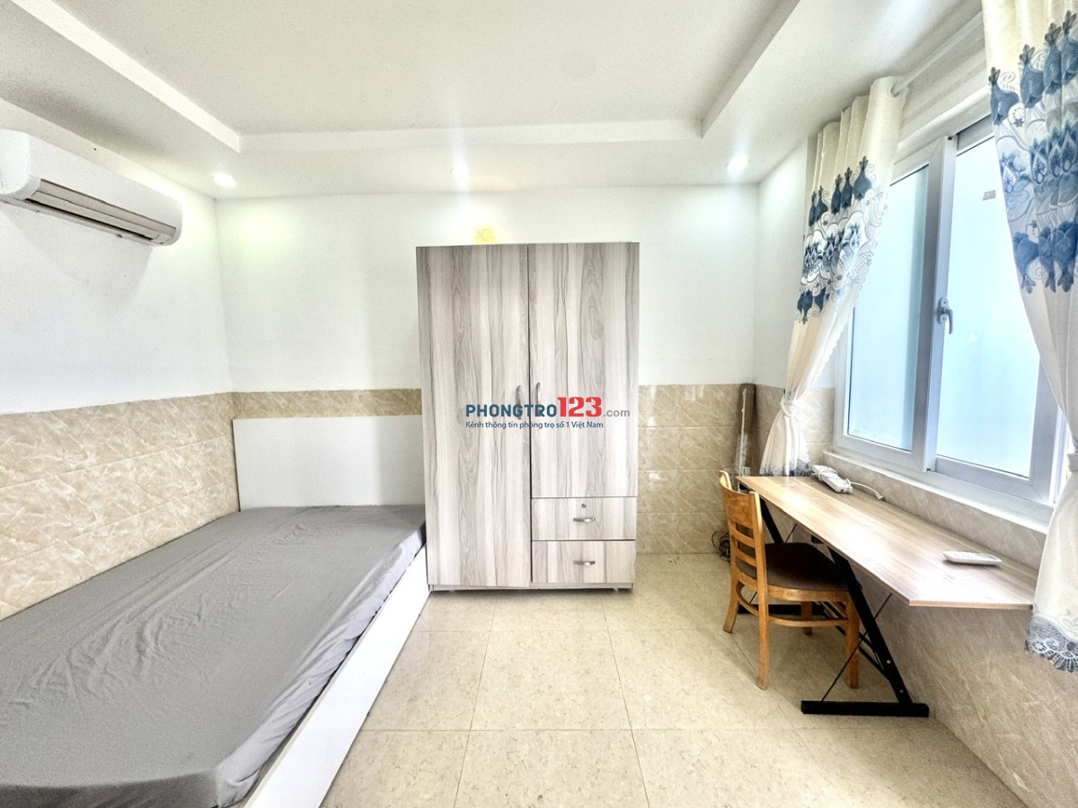 Xô Viết Nghệ Tĩnh đại học Hutech, GTVT, ngoại thương ban công thang máy