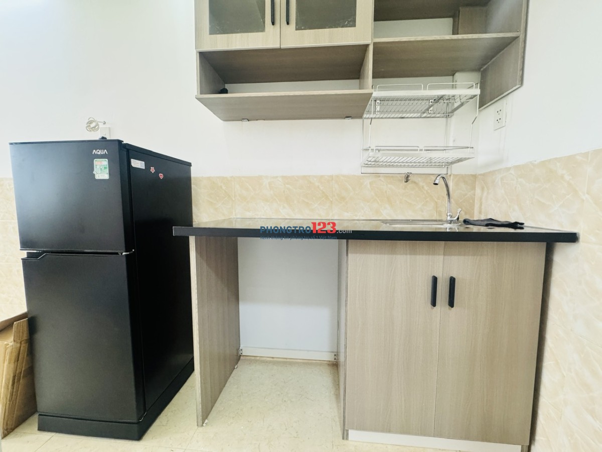 Xô Viết Nghệ Tĩnh đại học Hutech, GTVT, ngoại thương ban công thang máy