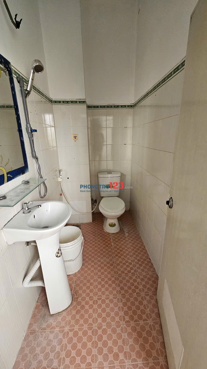Cho thuê nhà nguyên căn KDC Nam Long Phú Thuận - 3PN, 3WC. 11 triệu/ tháng