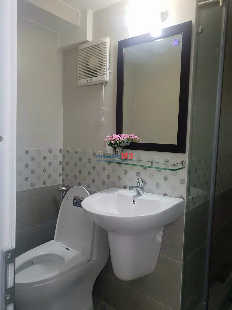 Chung cư Nguyễn Chí Thanh, Q11: 10 triệu/th, 3p ngủ lớn, 120m2, full NT