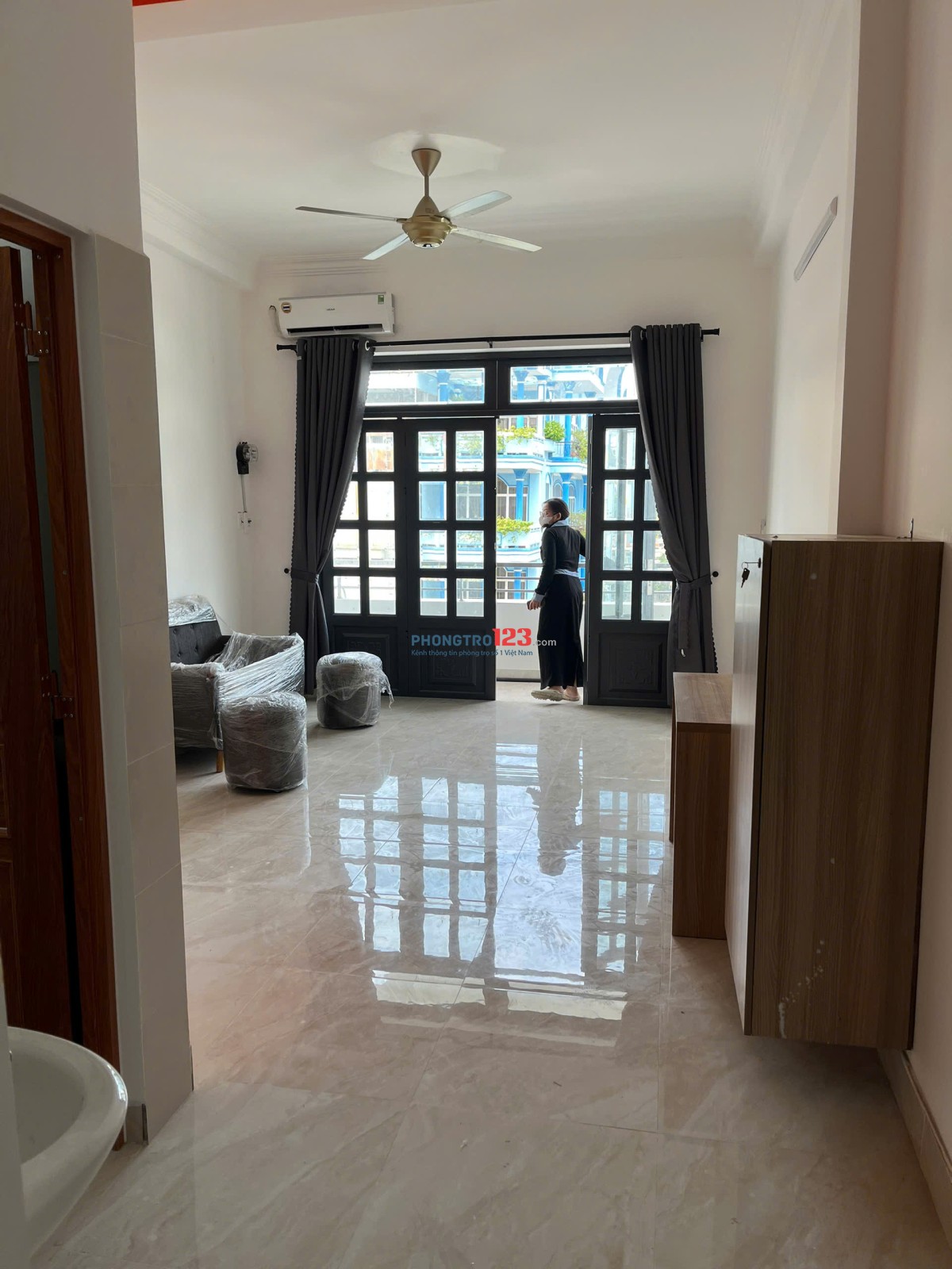 Phòng 1PN-2PN mặt tiền Q4, 100% mới, full nội thất cơ bản