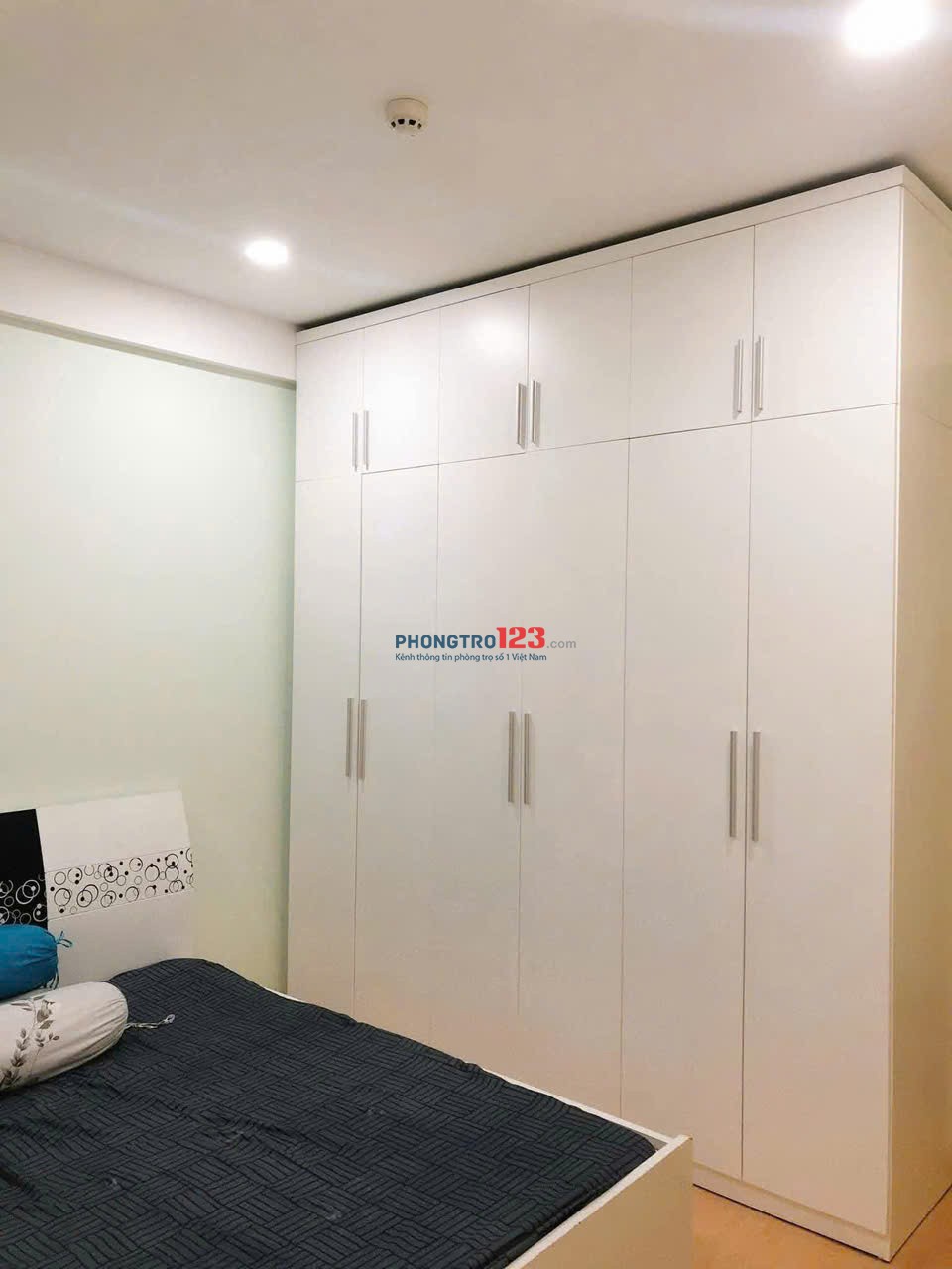 Căn hộ Carilon, P13, Tân Bình 1 phòng ngủ,NTCC giá 11tr/th