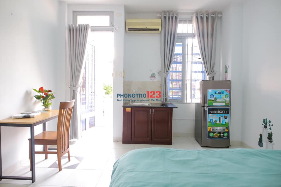 PHÒNG RỘNG 30M² CÓ BAN CÔNG – NGAY TÂN SƠN, TÂN BÌNH – GIÁ CHỈ 4TR5