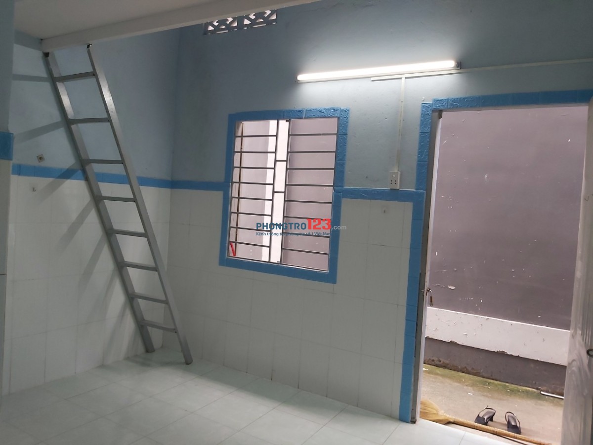 Phòng trọ thoáng mát, yên tĩnh, an ninh, sạch sẽ. Giáp ranh Thủ Đức. Chủ động thời gian