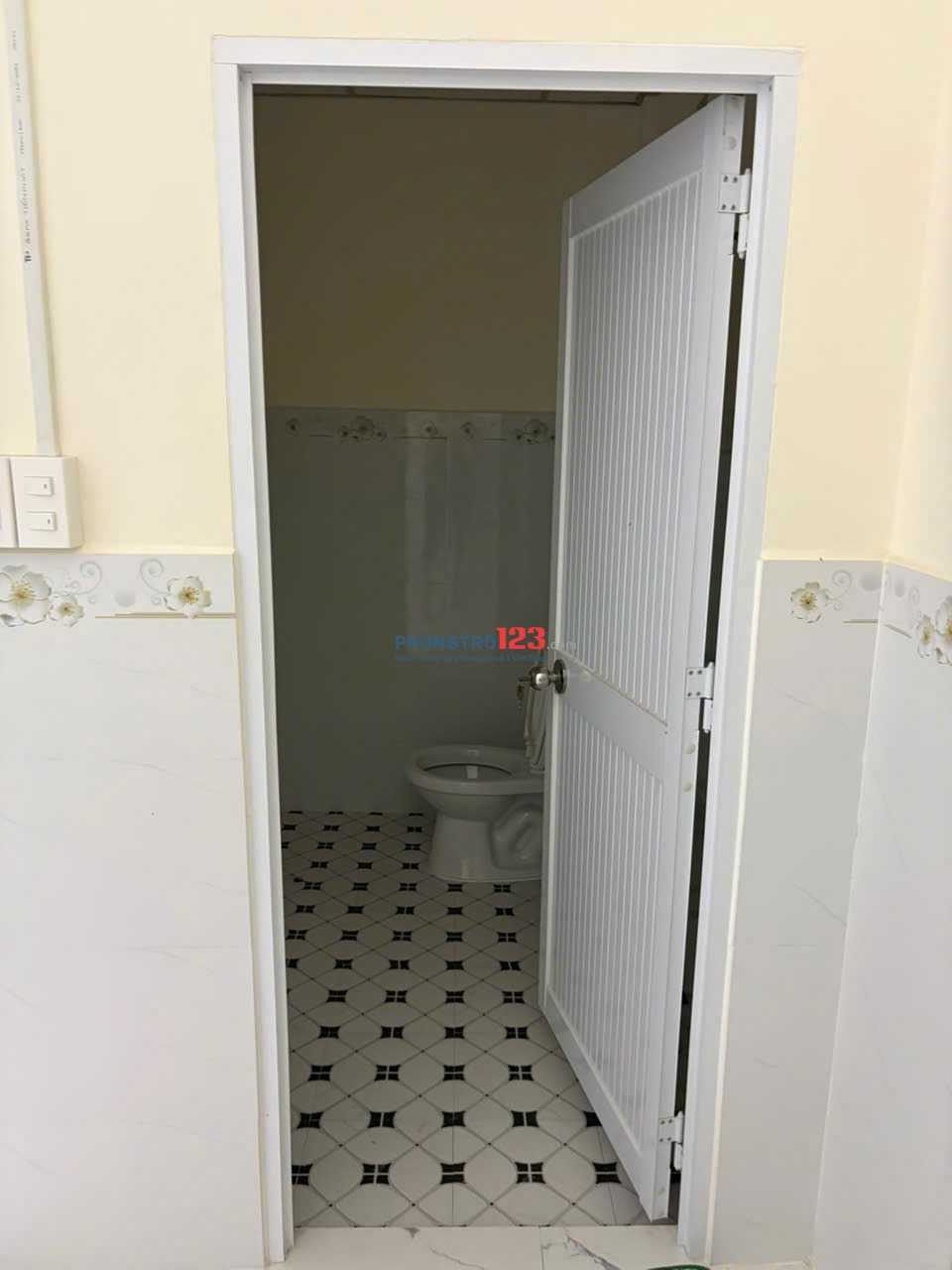 Chính chủ cho thuê nhà mới hẻm ô tô gần trạm xe Tân Lập Thành phường 8