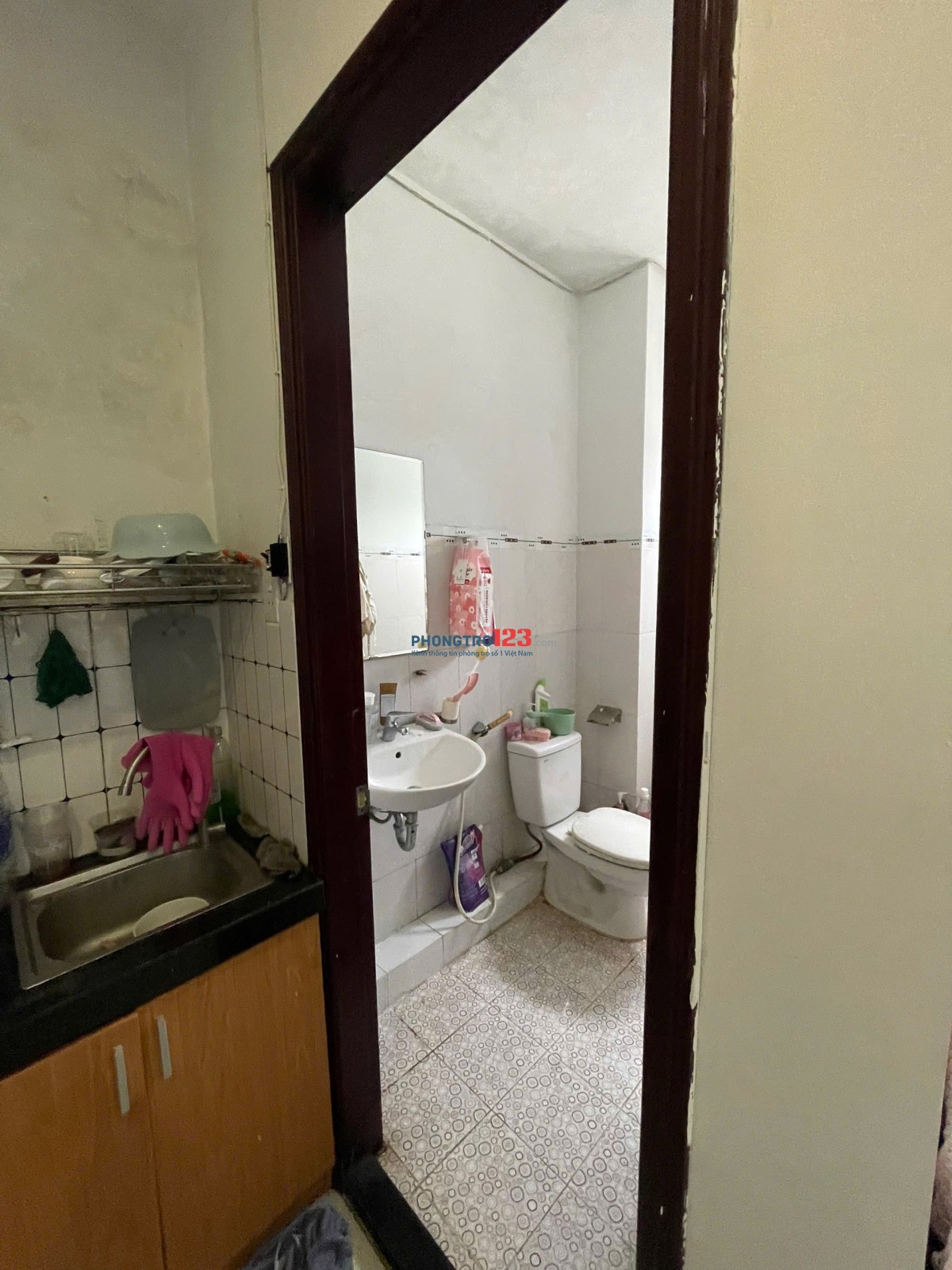 GIÁ CHƯA TỪNG CÓ, PHÒNG TRỌ FULL NỘI THẤT CƠ BẢN CÁCH VINCOM 2 PHÚT ĐI XE MÁY