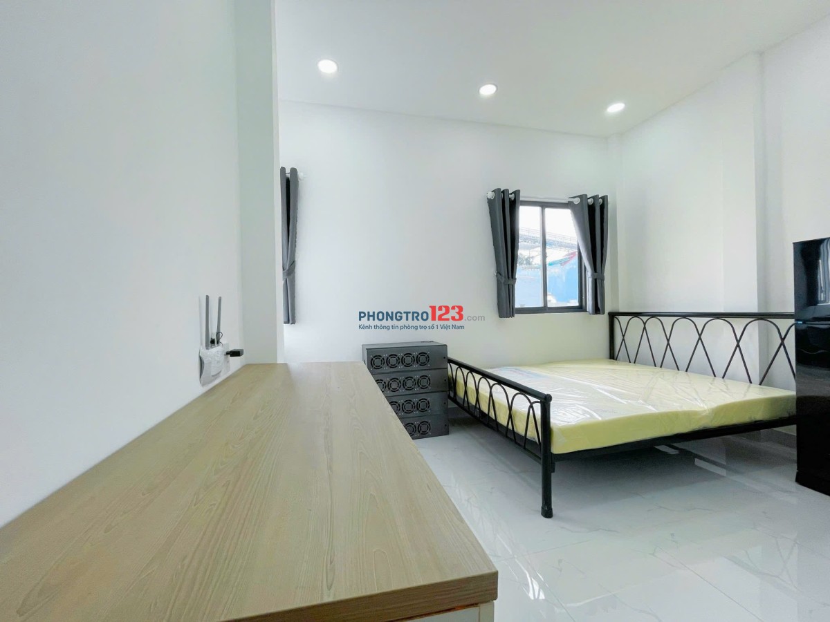 CHO THUÊ CHDV 40m2 FULL NỘI THẤT BAN CÔNG Ở ĐƯỜNG NGUYỄN GIA TRÍ Q. BÌNH THẠNH