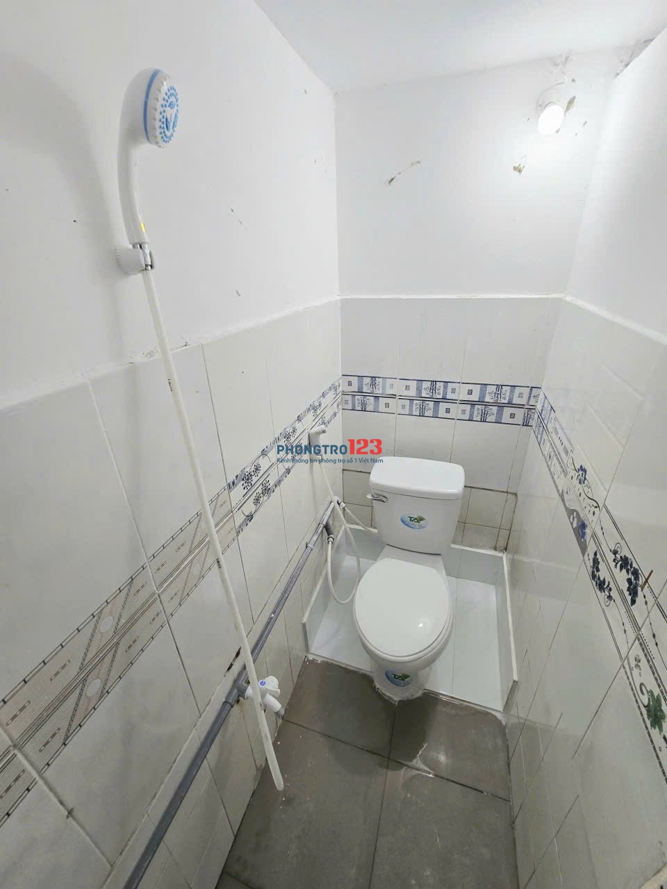 Gần khu công nghiệp thống nhất