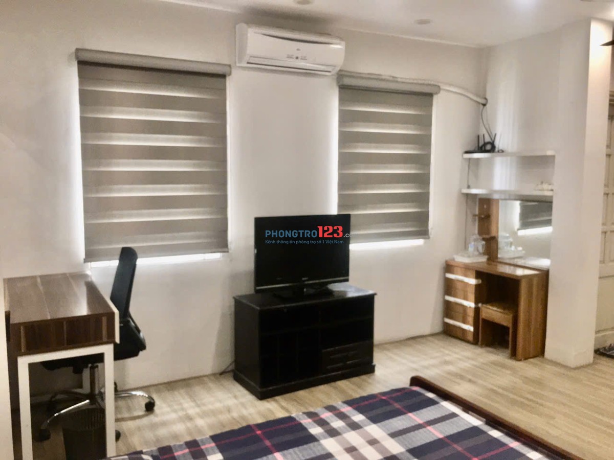 Căn hộ mini Lê Trọng Tấn, Phương Liệt, diện tích 32 mét, có ban công, cửa sổ thoáng, hướng Đông Nam