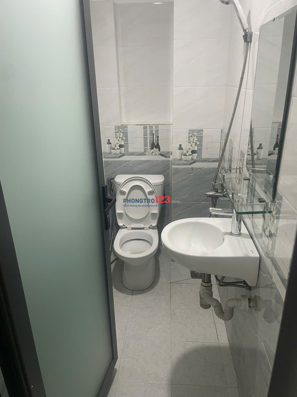 Cho thuê NNC 2PN, 3WC, HXH Ở kết hợp VP Cty, gần mặt tiền Cityland Garden Phan Văn Trị