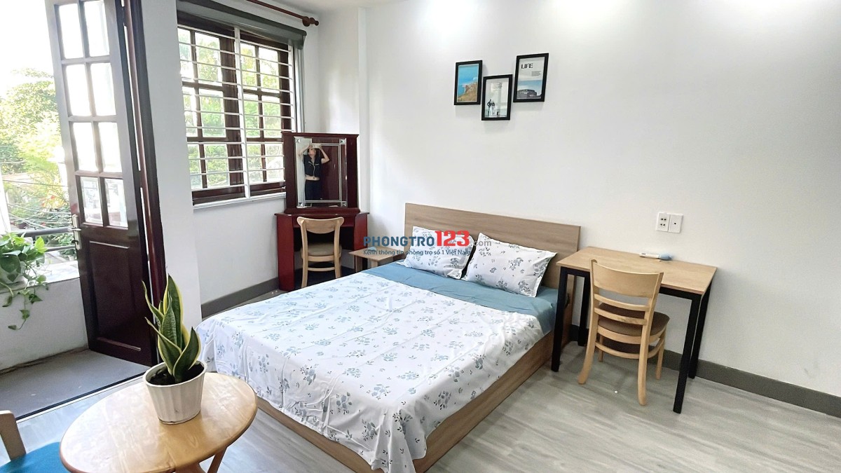 TRỌ BÌNH THẠNH GẦN NGÃ TƯ HÀNG XANH BAN CÔNG THOÁNG SÁNG MÁY GIẶT RIÊNG - BẠCH ĐẰNG BÌNH THẠNH