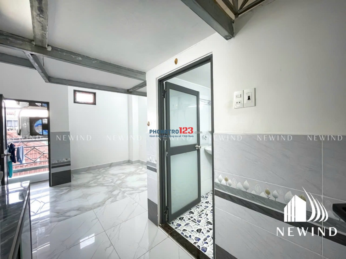 PHÒNG DUPLEX BAN CÔNG QUẬN 7 – 5TR | GẦN PHÚ MỸ HƯNG – LOTTE – ĐH RMIT