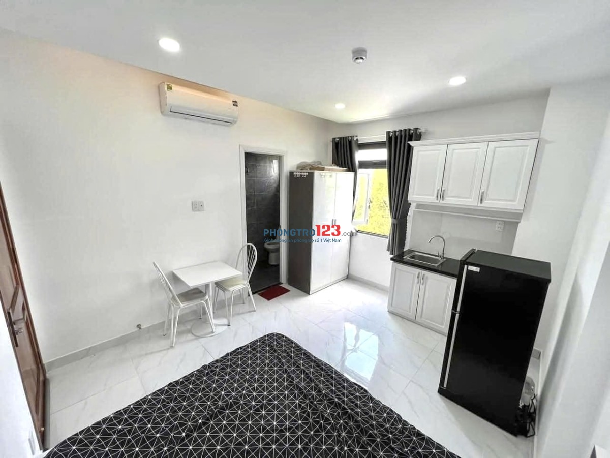 Cho Thuê Phòng Full Nội Thất 30m2 Cửa Sổ Lớn Ngay Nguyễn Thượng Hiền, Gần Q3, Q1, CV Phú Nhuận