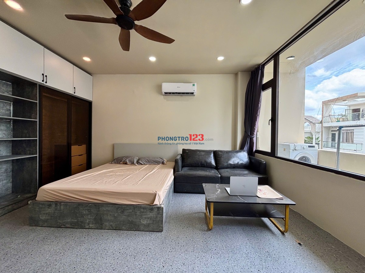 Cho thuê CHDV Q7 FNT cao cấp bancon to gần LOTTE-ĐH RMIT-TDT dễ di chuyển sang các quận trung tâm