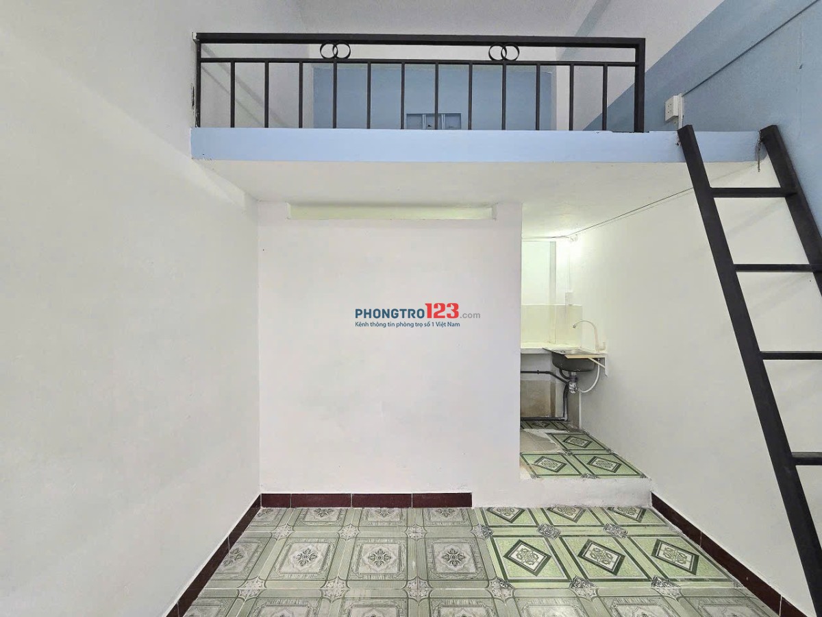 Dãy 1 mặt ban công thoáng mát, an ninh