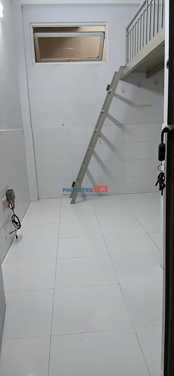 Cho thuê phòng trọ 20M2 đường Nguyễn Thái Sơn, Gò Vấp. Phòng riêng biệt, yên tĩnh, thoáng mát