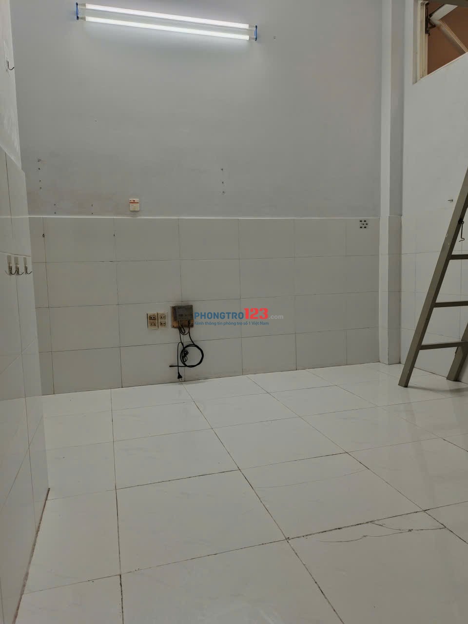 Cho thuê phòng trọ 20M2 đường Nguyễn Thái Sơn, Gò Vấp. Phòng riêng biệt, yên tĩnh, thoáng mát