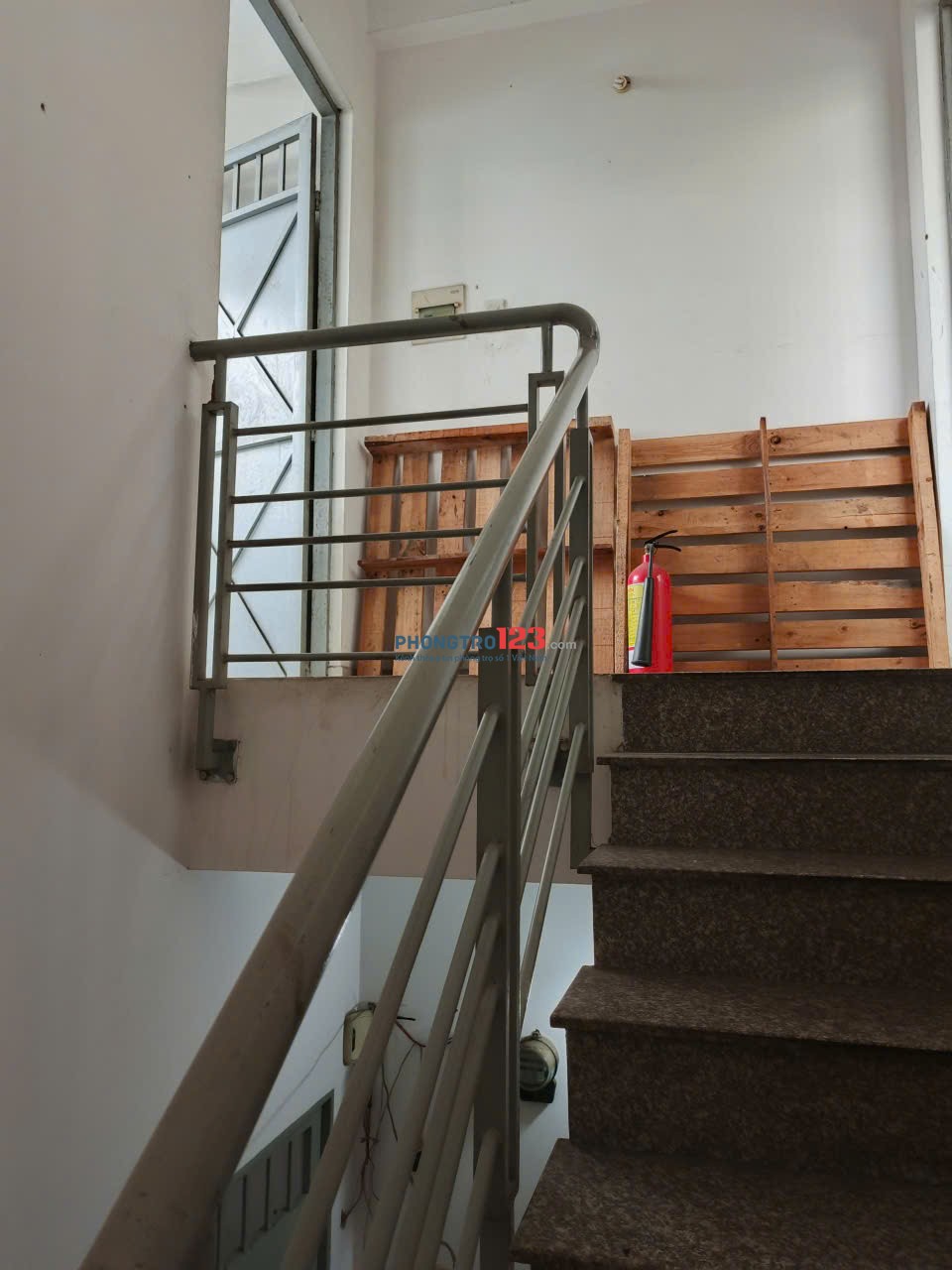 Cho thuê phòng trọ 20M2 đường Nguyễn Thái Sơn, Gò Vấp. Phòng riêng biệt, yên tĩnh, thoáng mát