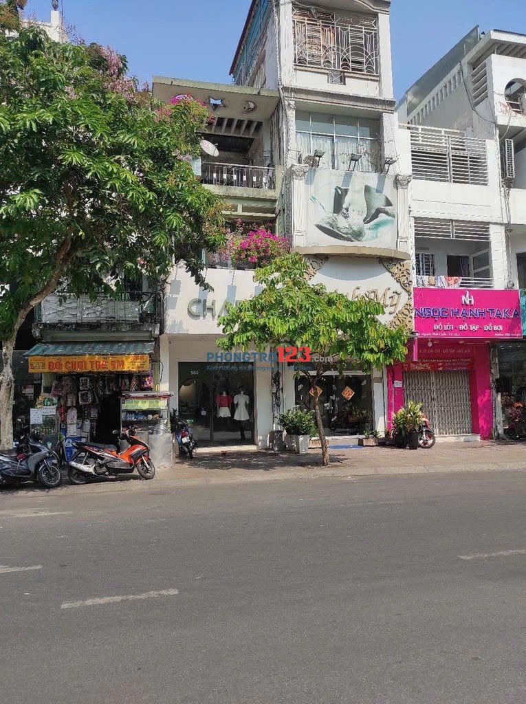 Cho thuê mặt bằng với diện tích 4x11m2 tại Nguyễn Đình Chiểu