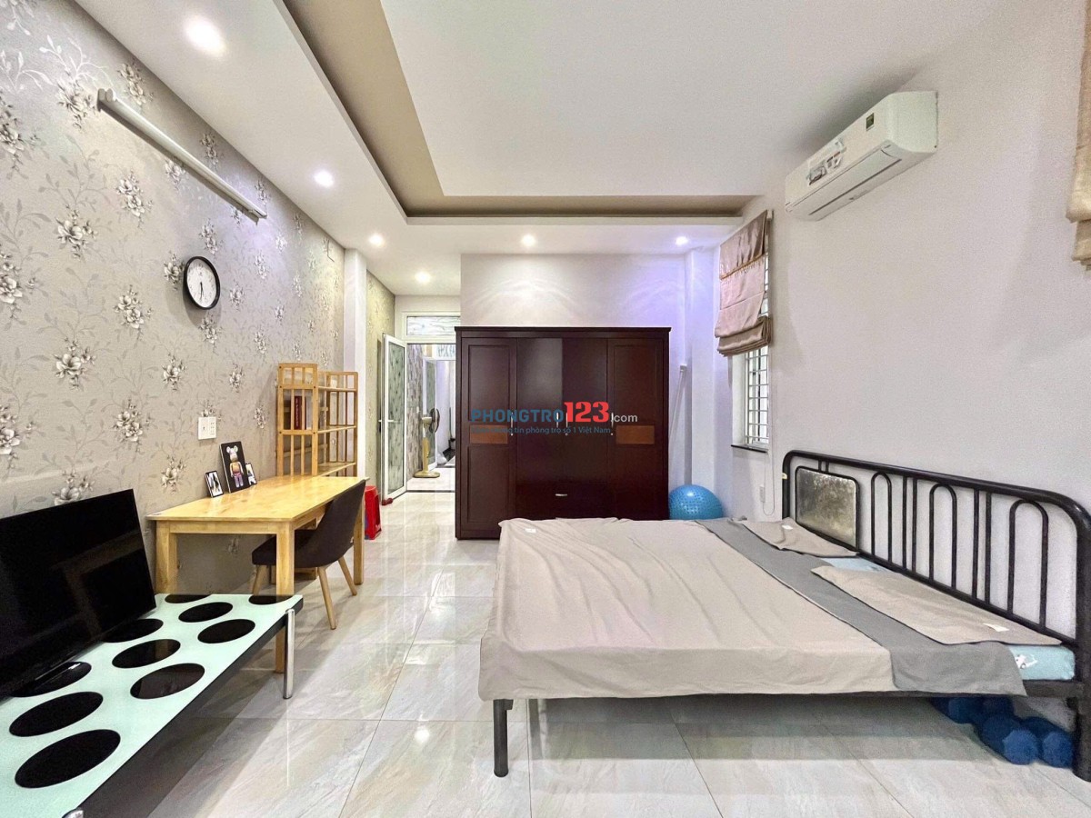 Phòng Gần Đại Học KH Tự Nhiên ,Sư Phạm,Sài Gòn,ngay Hẻm 80 Nguyễn Trãi P3Q5(Chính chủ)