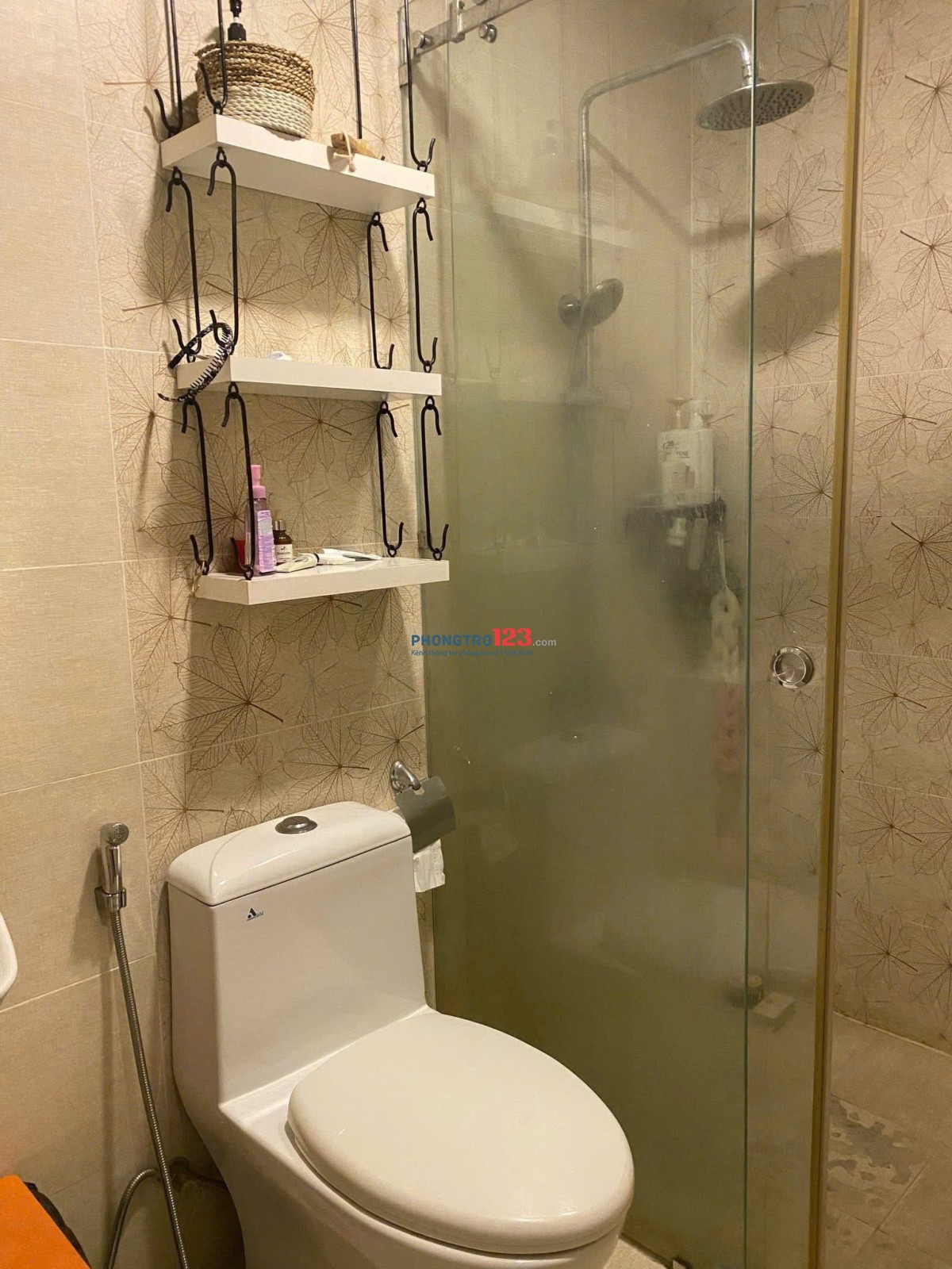 Chung cư Oriental, Âu Cơ, TP: 3p ngủ, 110m2, đầy đủ NT, 15tr/th, Căn góc.