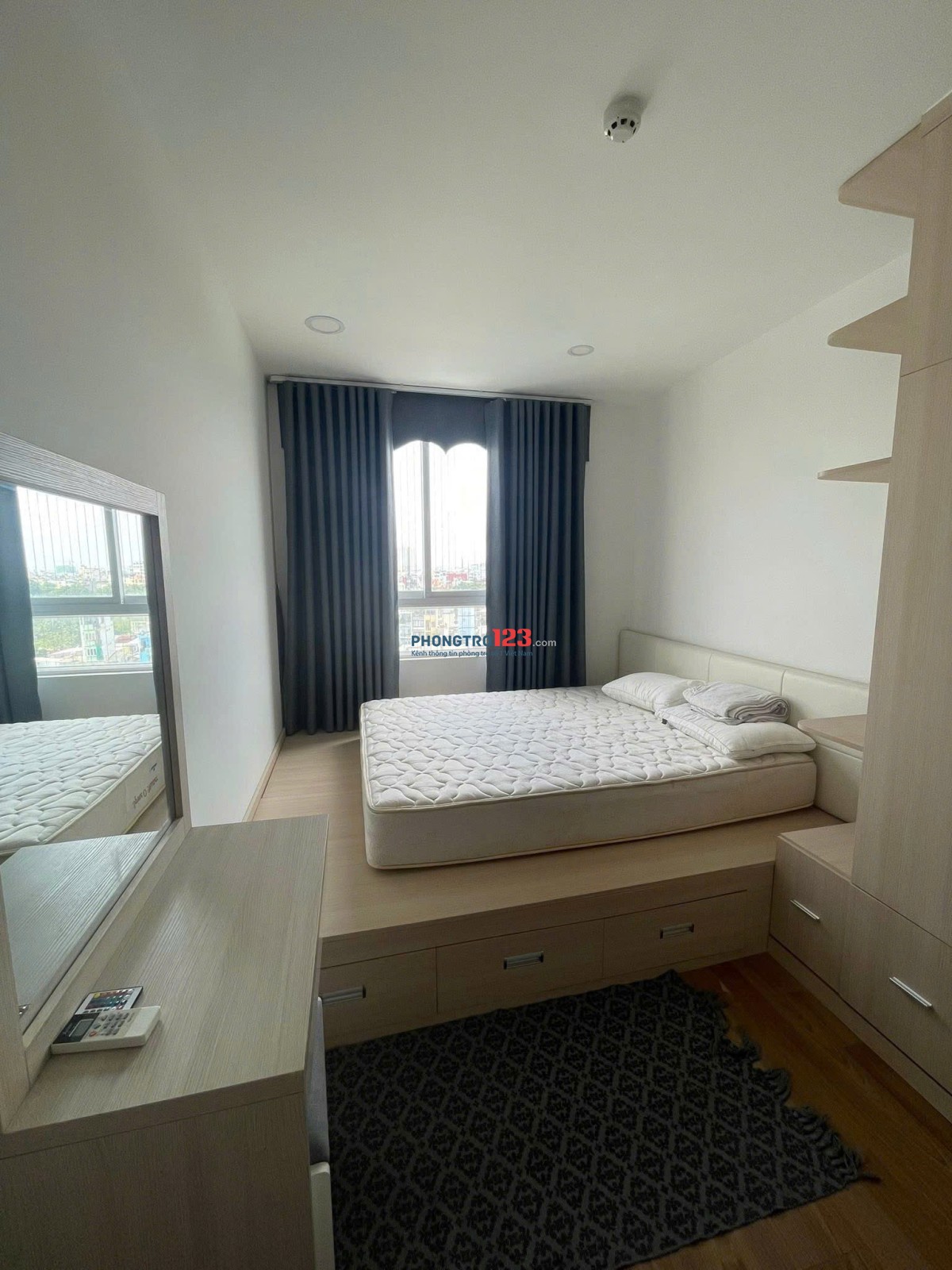 Chung cư Carillon 1, Hoàng Hoa Thám, 50m2, 1PN, Nội thất, 11tr/th.