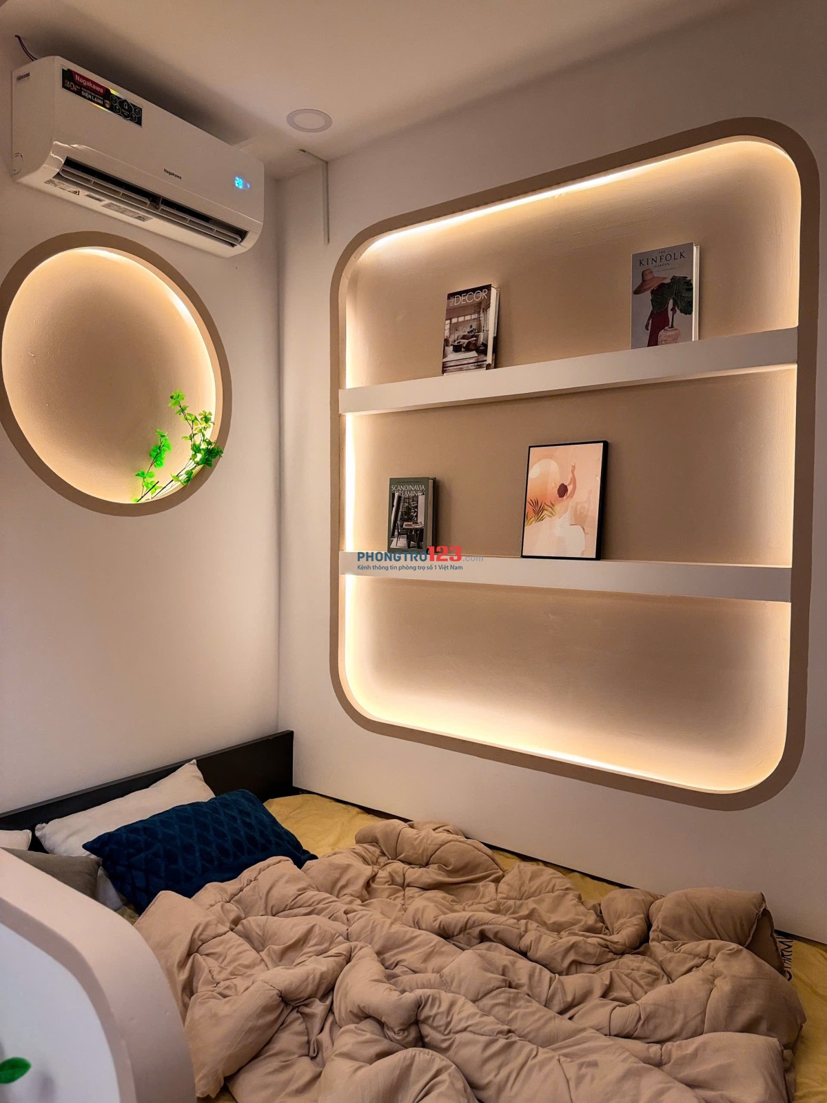 Cho thuê căn hộ 1 phòng ngủ – Full nội thất, cửa sổ trời giá chỉ từ 5tr – Gần Etown Cộng Hoà, K300