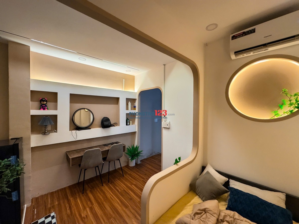 Cho thuê căn hộ 1 phòng ngủ – Full nội thất, cửa sổ trời giá chỉ từ 5tr – Gần Etown Cộng Hoà, K300