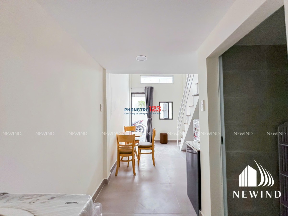 Cho thuê căn hộ duplex mới xây dựng full nội thất, nằm giữa khu vực trung tâm Q7