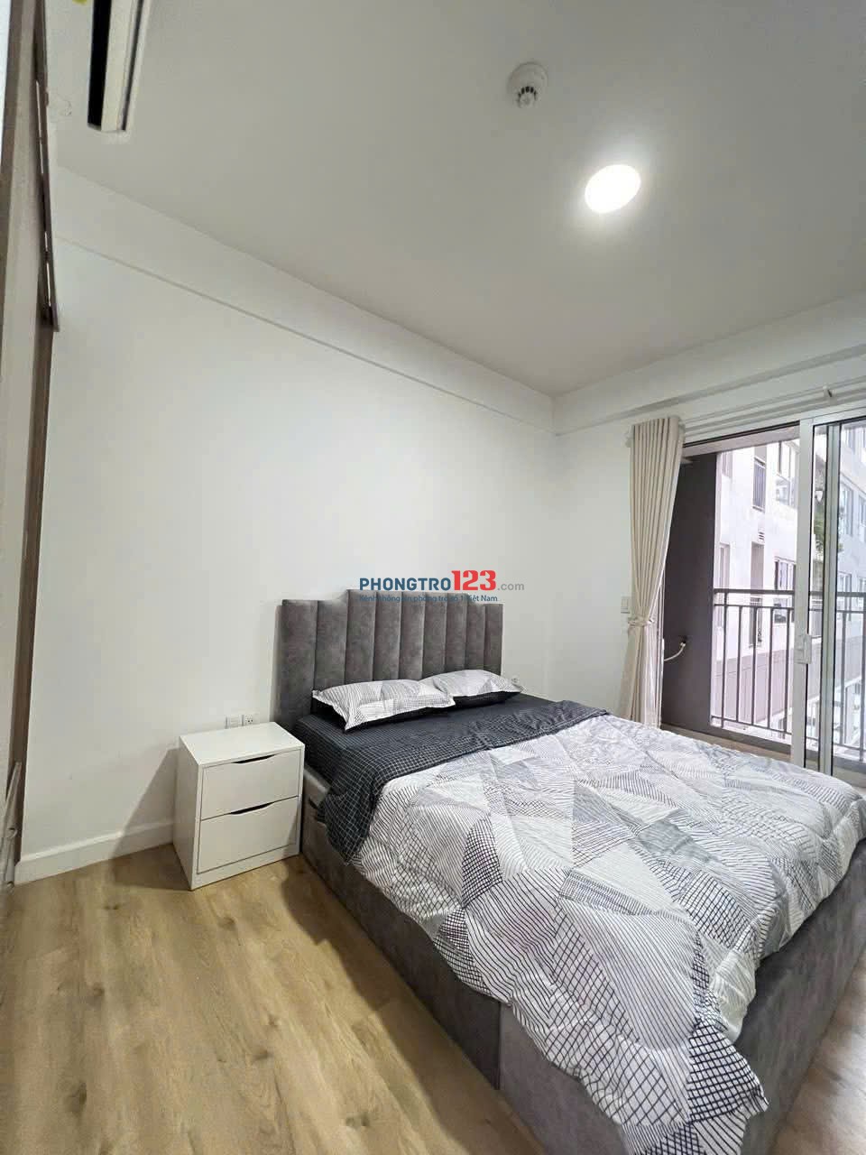 Chung cư Central, Phạm Văn Hai, TB: 52m2, full nội thất, 11triệu, 1p ngủ