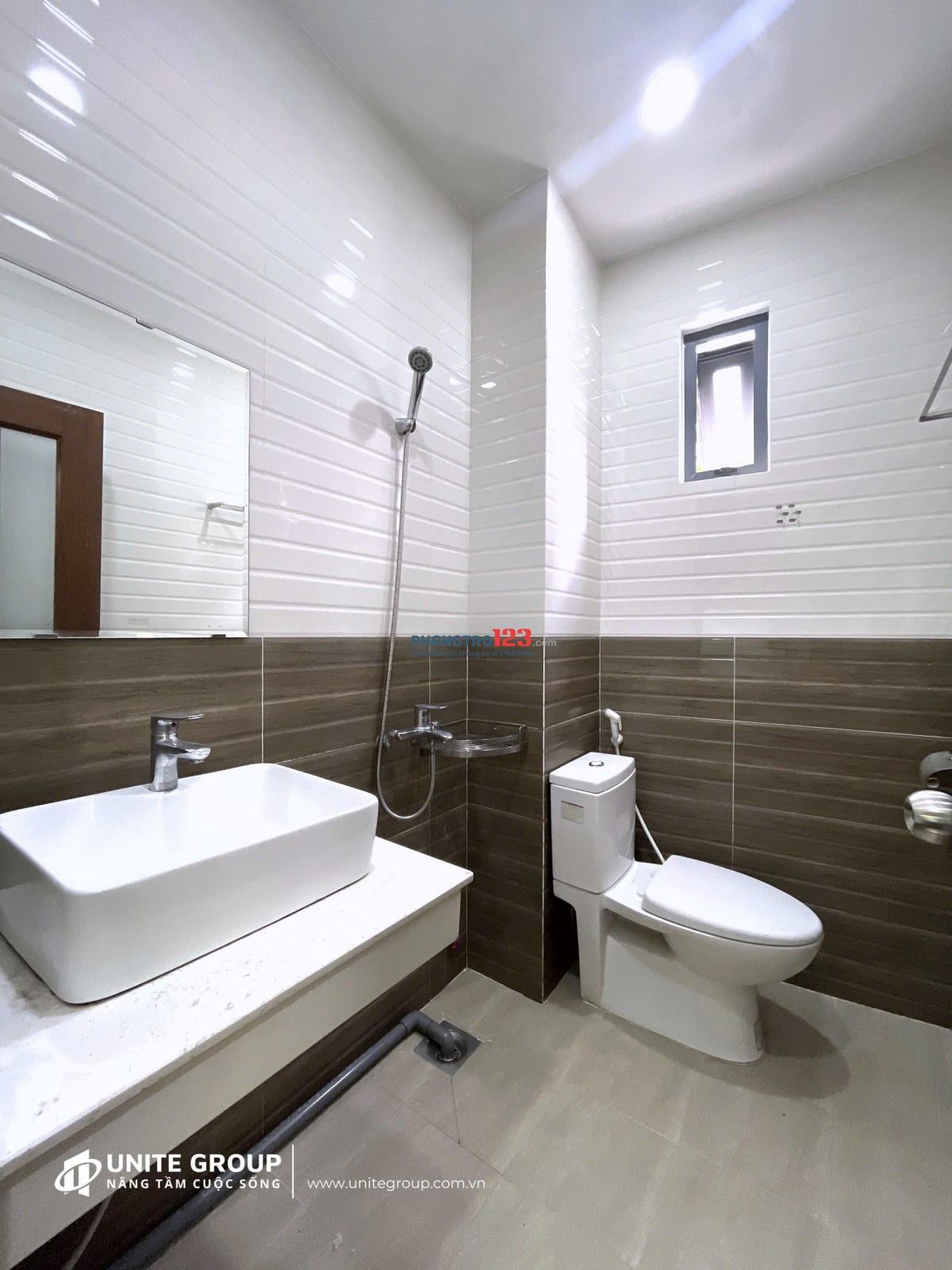 Cho thuê căn hộ tách bếp thang máy Lê Quang Định, Bình thạnh. Gần chợ Bà Chiểu, đại học Văn Lang