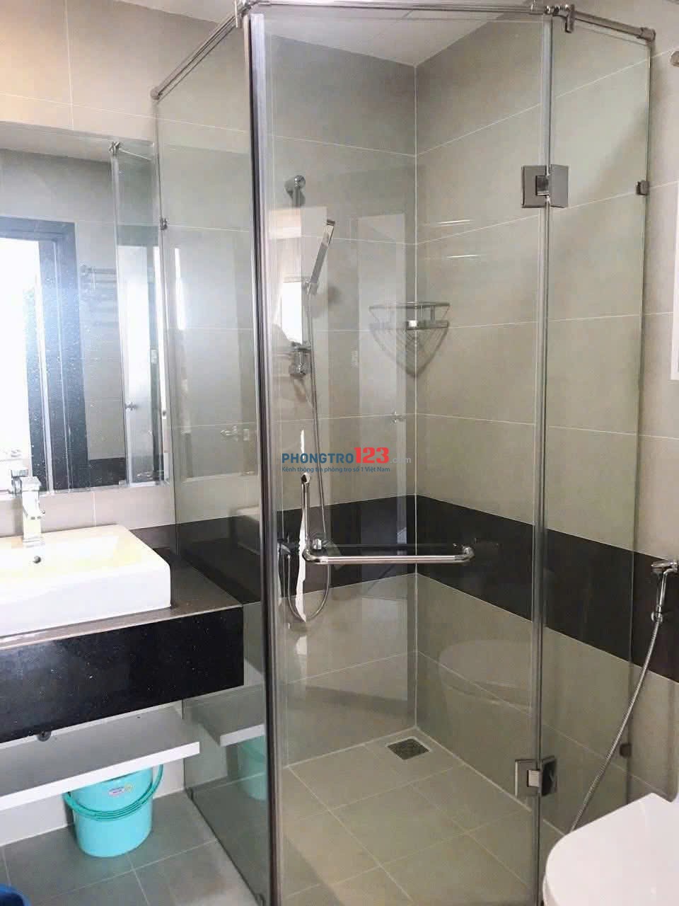 Chung cư Cộng Hòa Plaza, Tân Bình: 97m2, 3p ngủ,Có nội thất,14tr/th