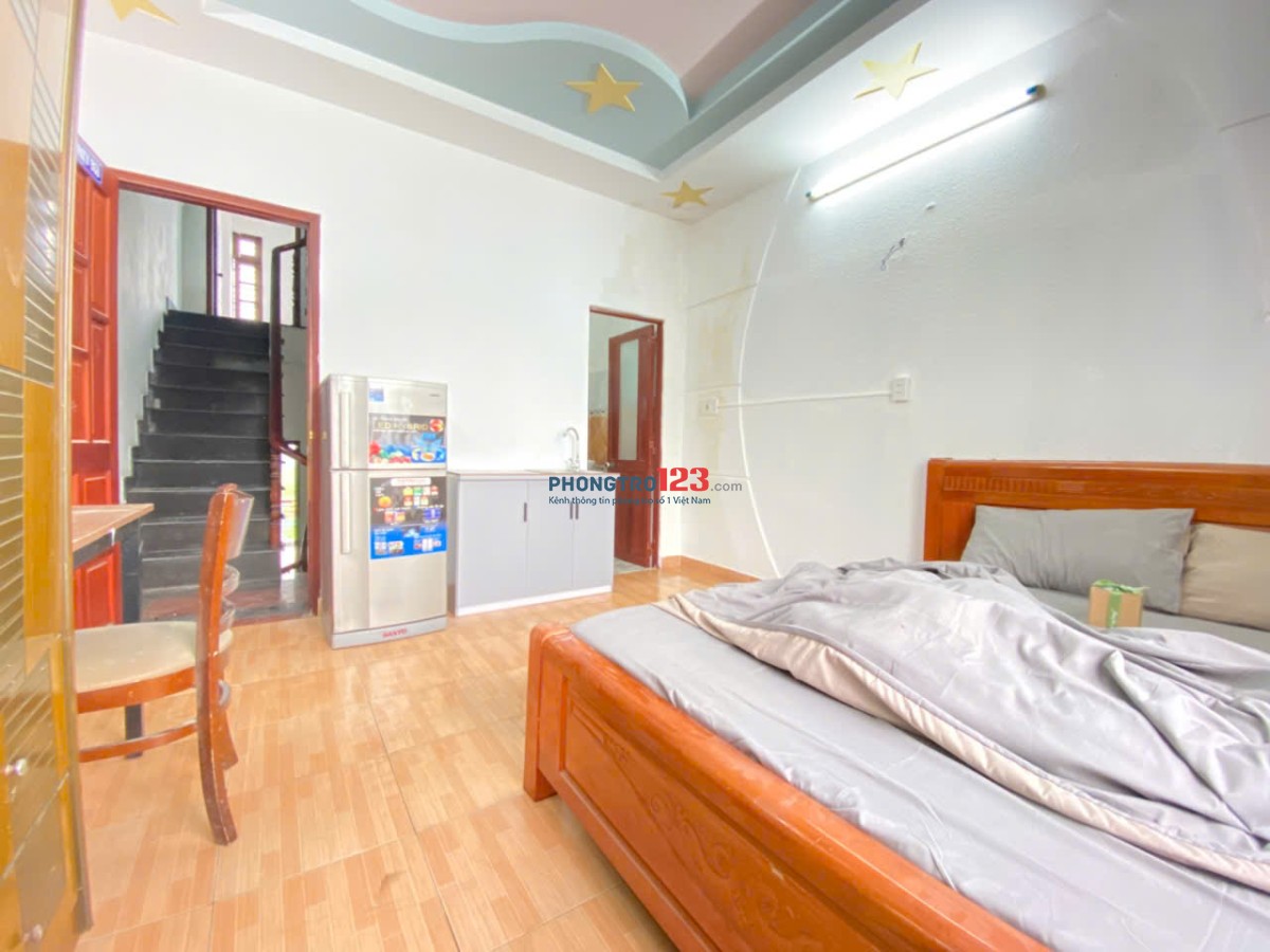 CHO THUÊ CHDV FULL NỘI THẤT VIEW CỬA SỔ TRỜI THOÁNG MÁT NGAY EMART PHAN HUY ÍCH