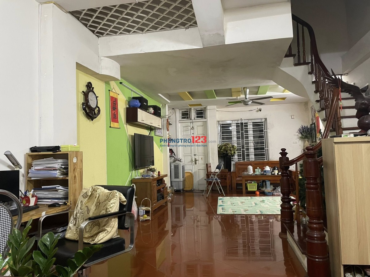 Cho thuê cả nhà 5 tầng tại Ngõ 1295 đường Giải Phóng, Hoàng Mai, Hà Nội
