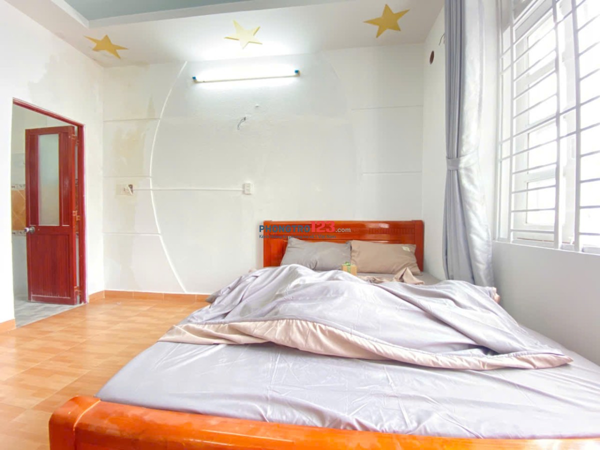 CHO THUÊ CHDV FULL NỘI THẤT VIEW CỬA SỔ TRỜI THOÁNG MÁT NGAY EMART PHAN HUY ÍCH