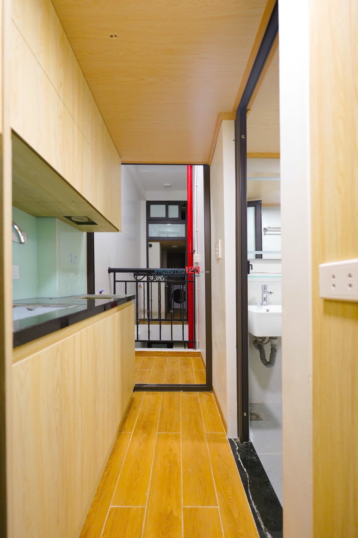 Phòng full đồ nội thất - Máy giặt sấy riêng mỗi phòng - có hầm để xe