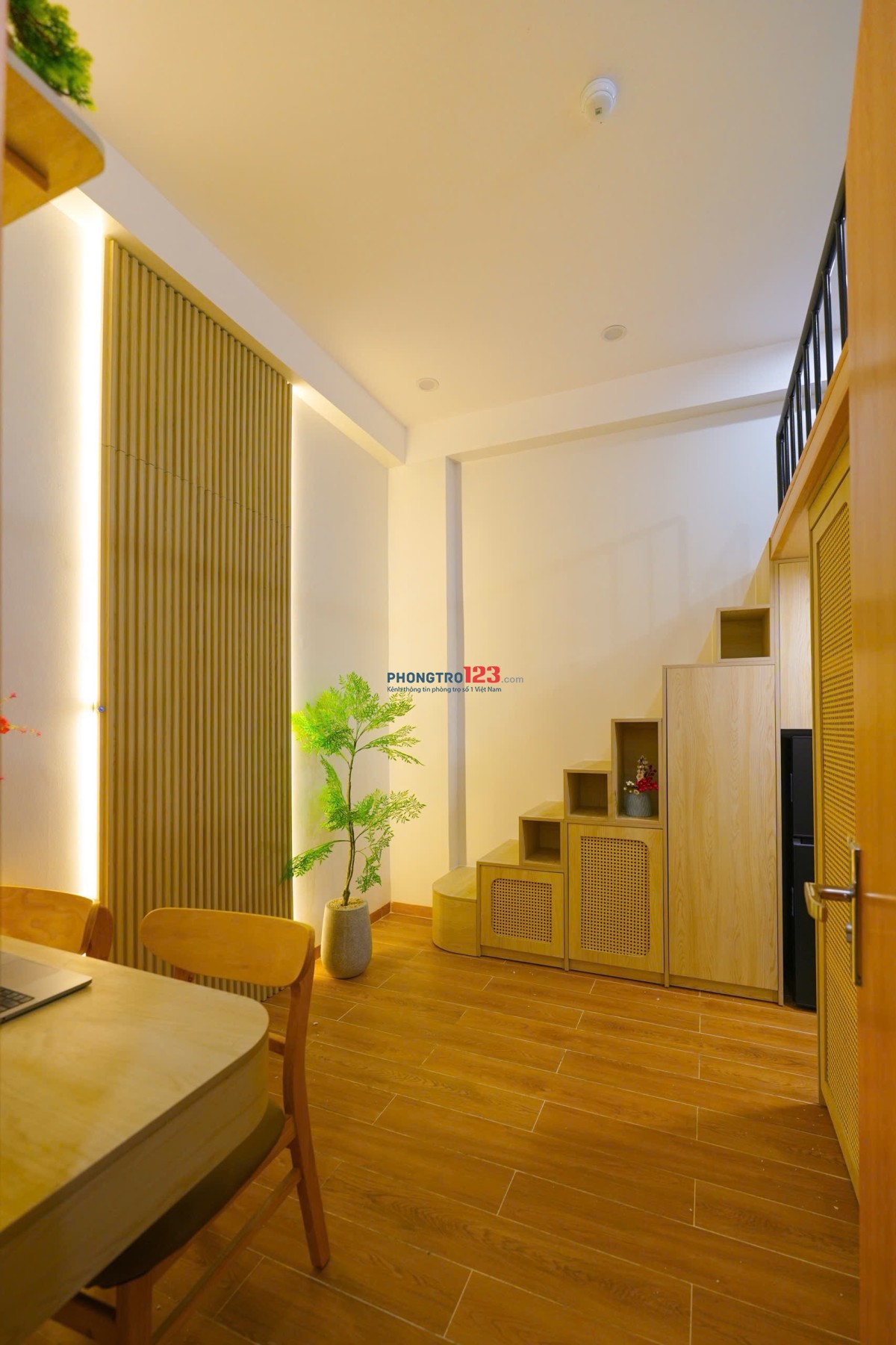 Phòng full đồ nội thất - Máy giặt sấy riêng mỗi phòng - có hầm để xe