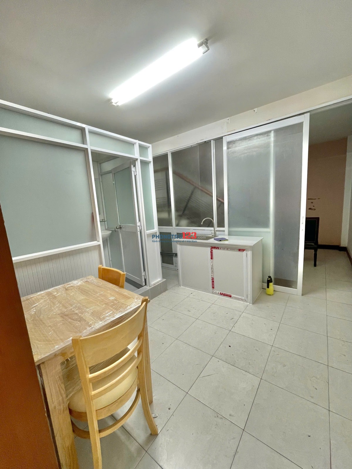 CHỦ NHÀ. CHO THUÊ PHÒNG TÁCH BẾP, FULL NỘI THẤT ĐƯỜNG PHAN VĂN TRỊ GÒ VẤP