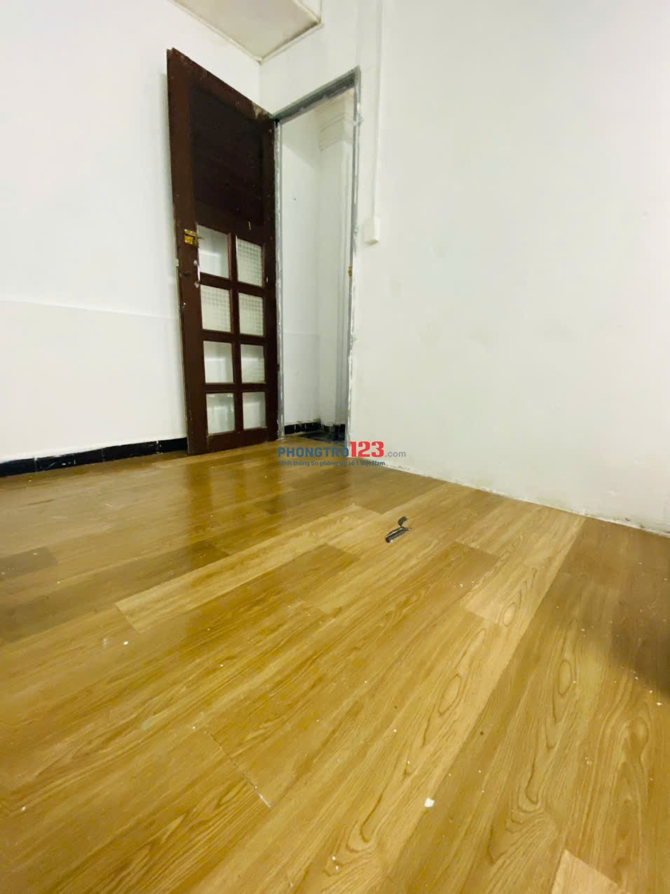 PHÒNG TRỌ CƯ XÁ ĐÔ THÀNH Q3 GIÁ RẺ