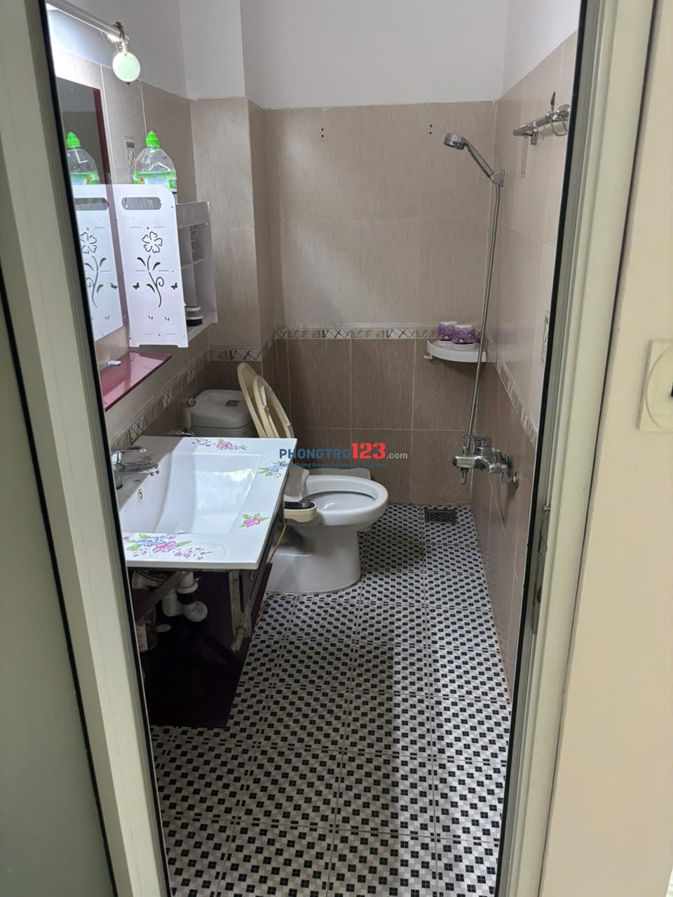 Cho thuê nhà nguyên căn Quận 7 đường Lê Văn Lương