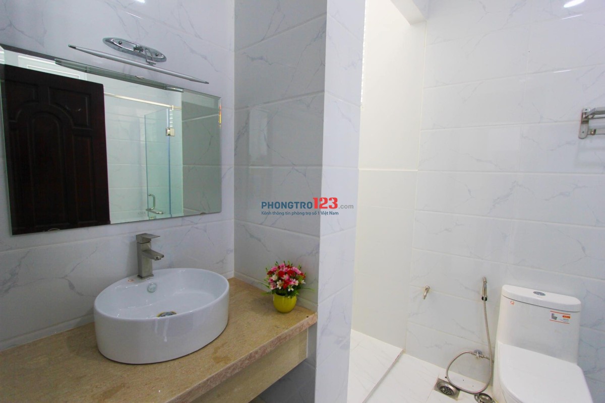 1Pn riêng Cửa Sổ - Phú Thuận Q7