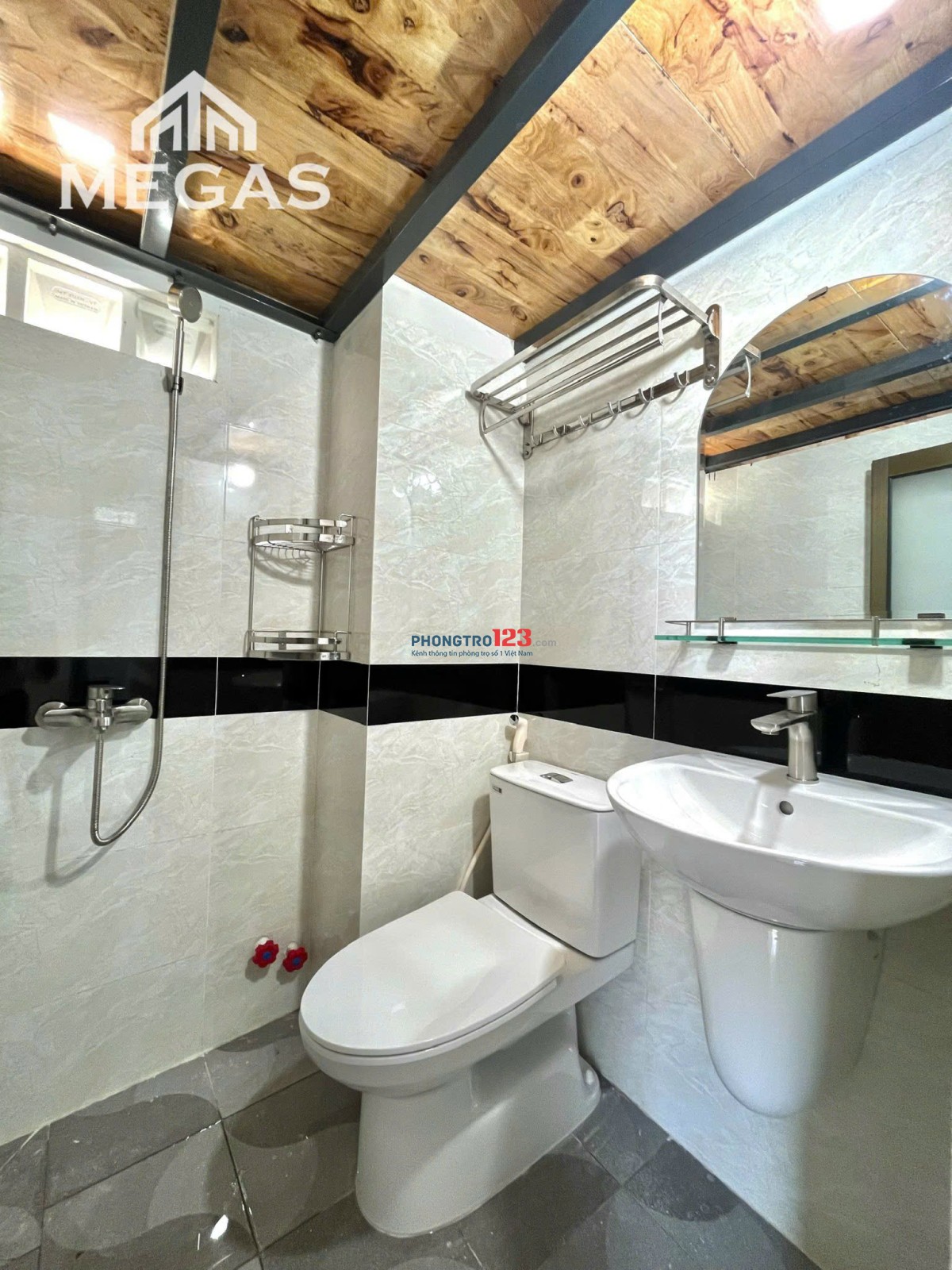 PHÒNG TRỌ CÓ GÁC, BANCOL, MÁY LẠNH, MÁY GIẶT RIÊNG, NÓNG LẠNH NGAY CVPM QUANG TRUNG