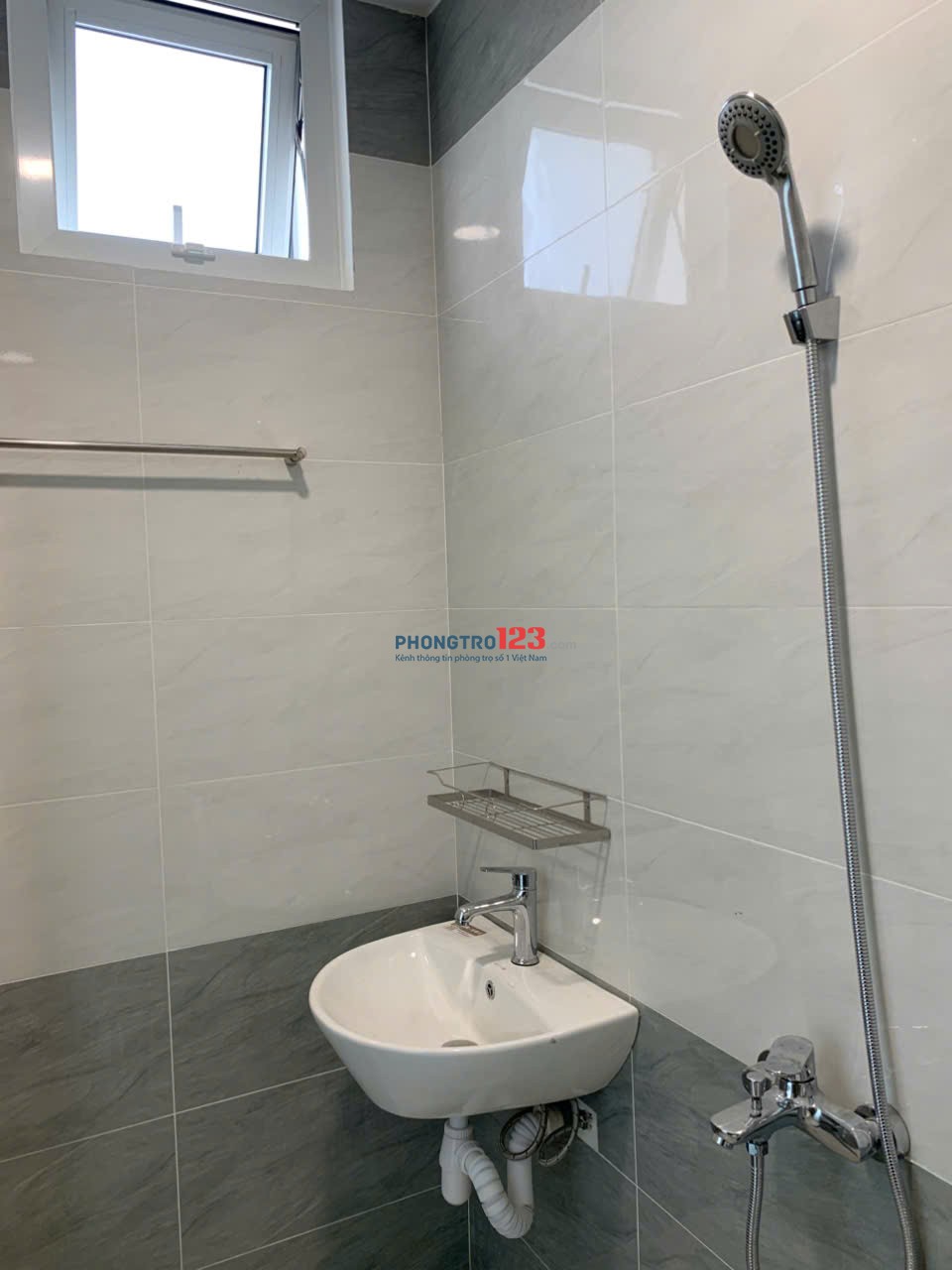 Cho thuê phòng mới full đồ, Liên Phường, gần khu công nghệ cao