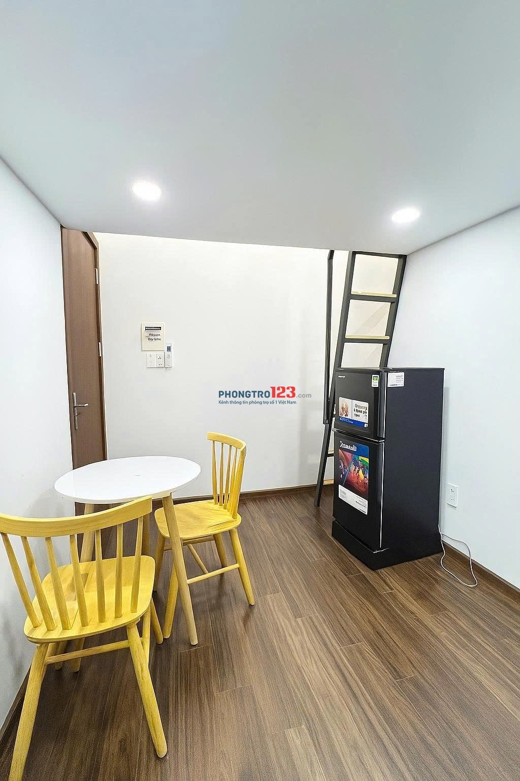 Cho thuê phòng trọ có gác 28m2 ngay công viên Hoàng Văn Thụ