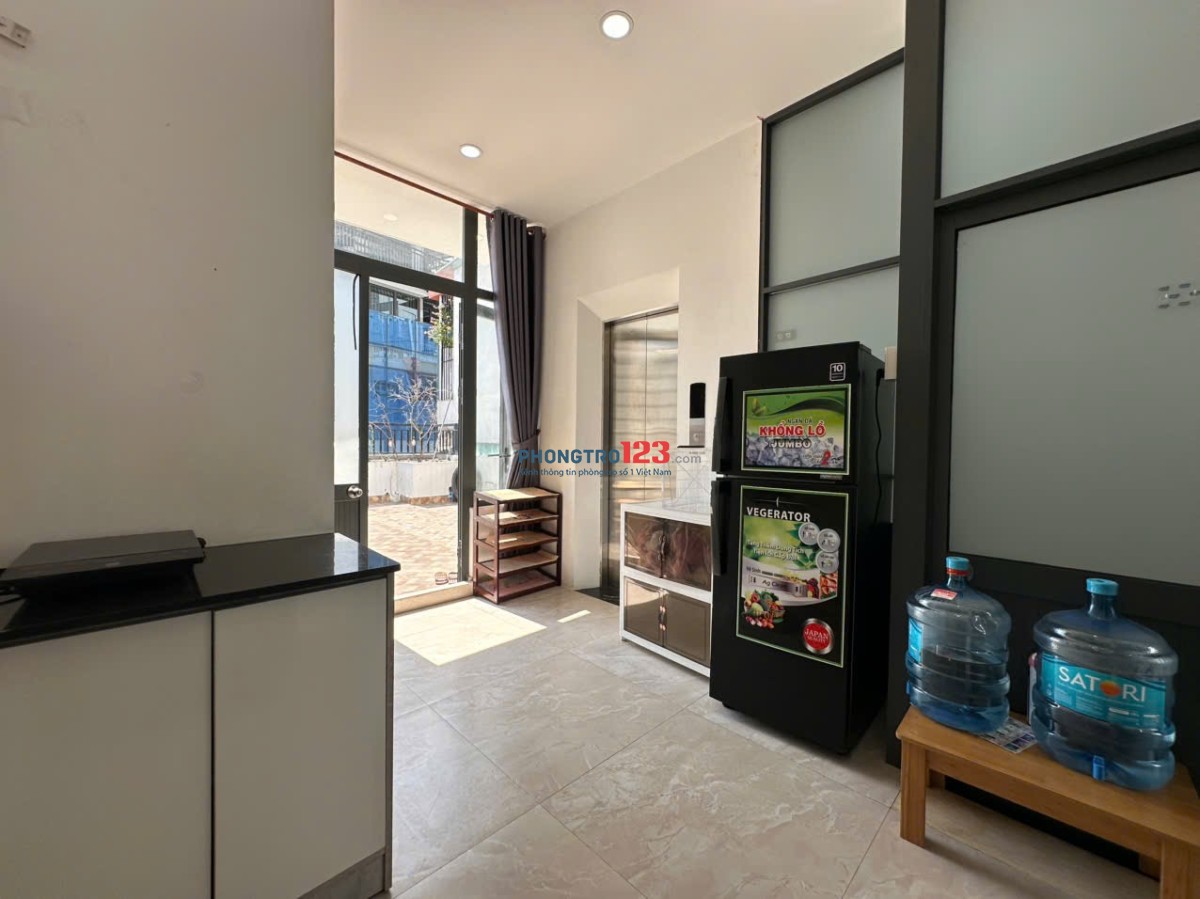 CHO THUÊ CĂN HỘ- 1 PHÒNG NGỦ BAN CÔNG-QUẬN TÂN BÌNH GẦN SÂN BAY TÂN SƠN NHẤT