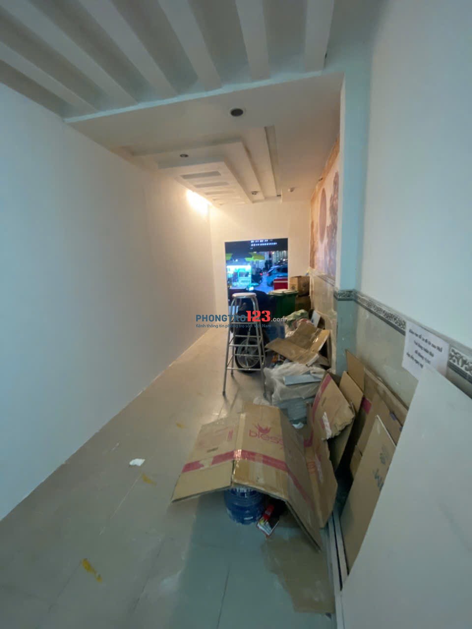 Cho thuê mặt bằng đường Lê Văn Sỹ, trung tâm Q3, mặt tiền